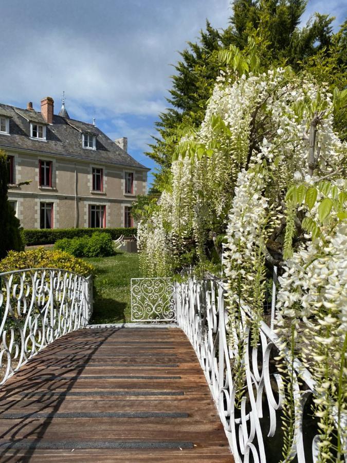 Le Moulin De Francueil Panzió Kültér fotó
