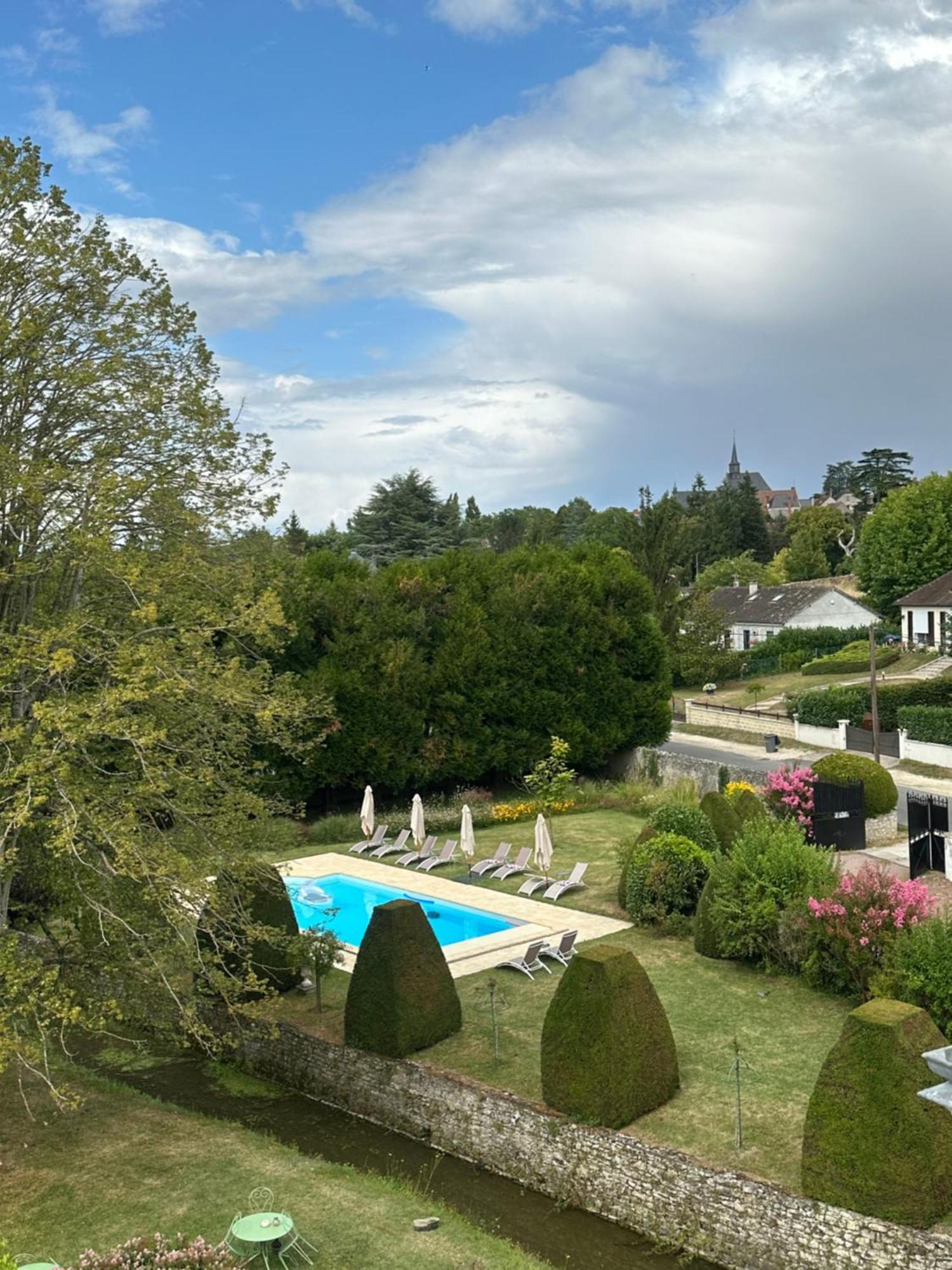Le Moulin De Francueil Panzió Kültér fotó